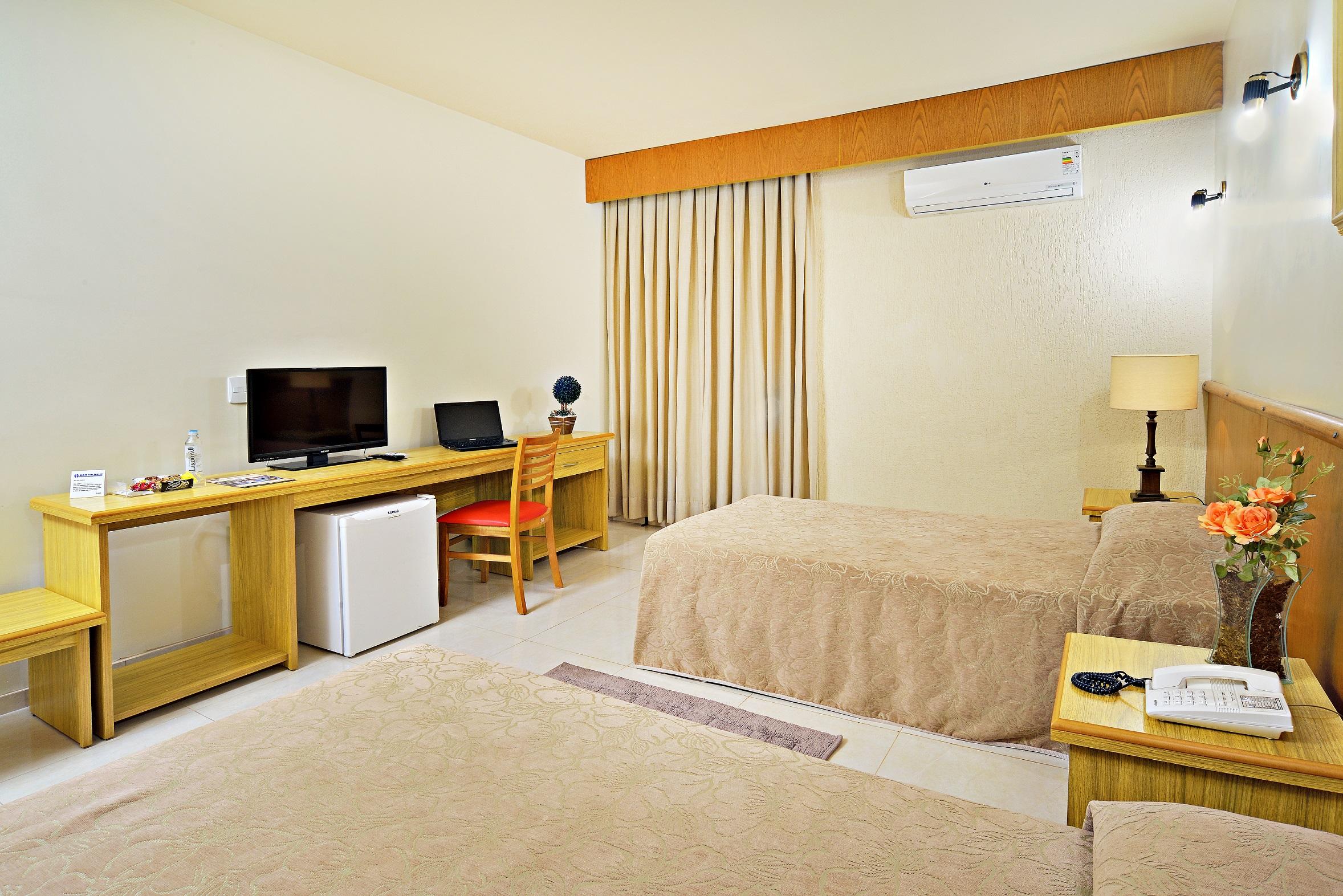 Hotel Dan Inn Araraquara By Nacional Inn Exteriör bild