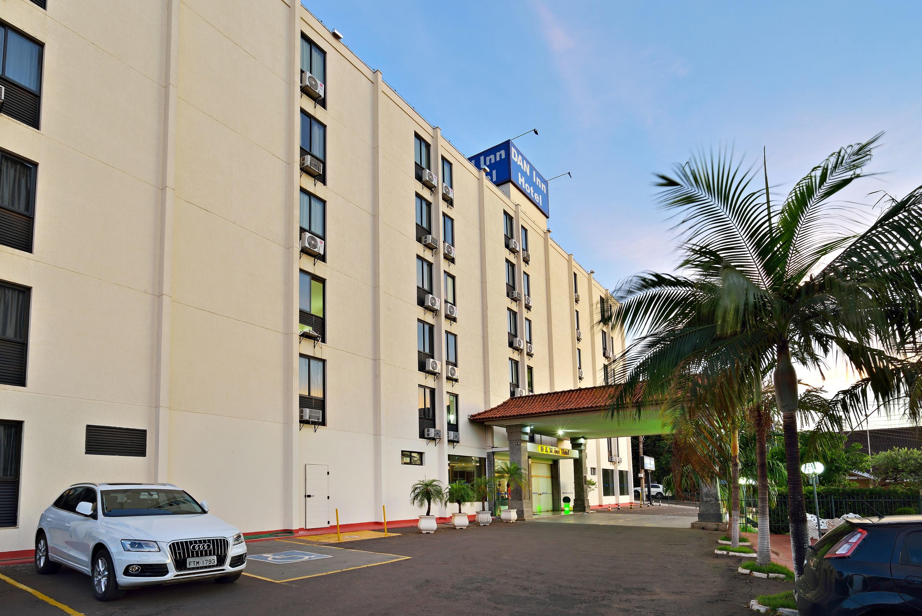 Hotel Dan Inn Araraquara By Nacional Inn Exteriör bild